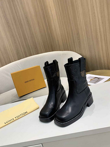 Louis Vuitton Leather Boots Wmns ID:20221117-342